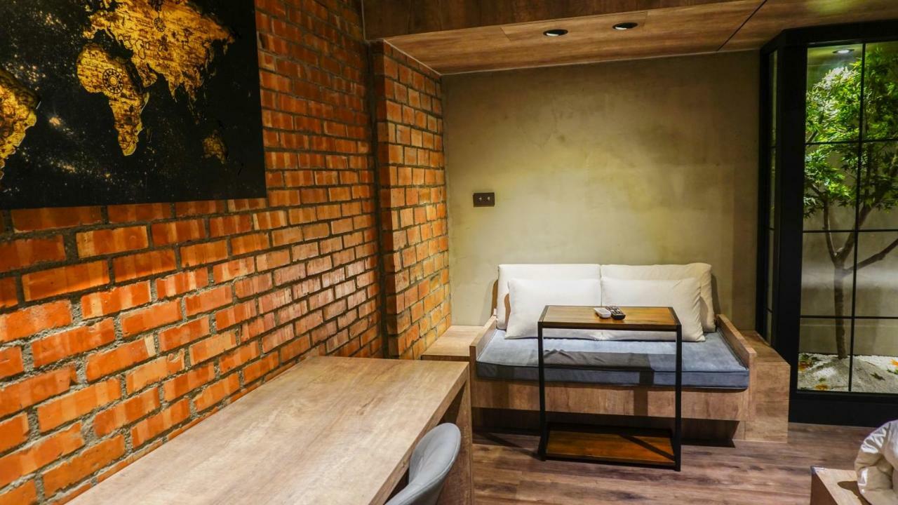 Pinhouse Bed & Breakfast Kaohsiung Luaran gambar